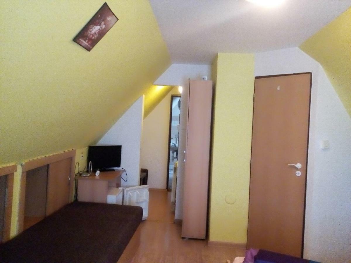 Penzion Mima V Kovacovej Kovacova Exteriér fotografie